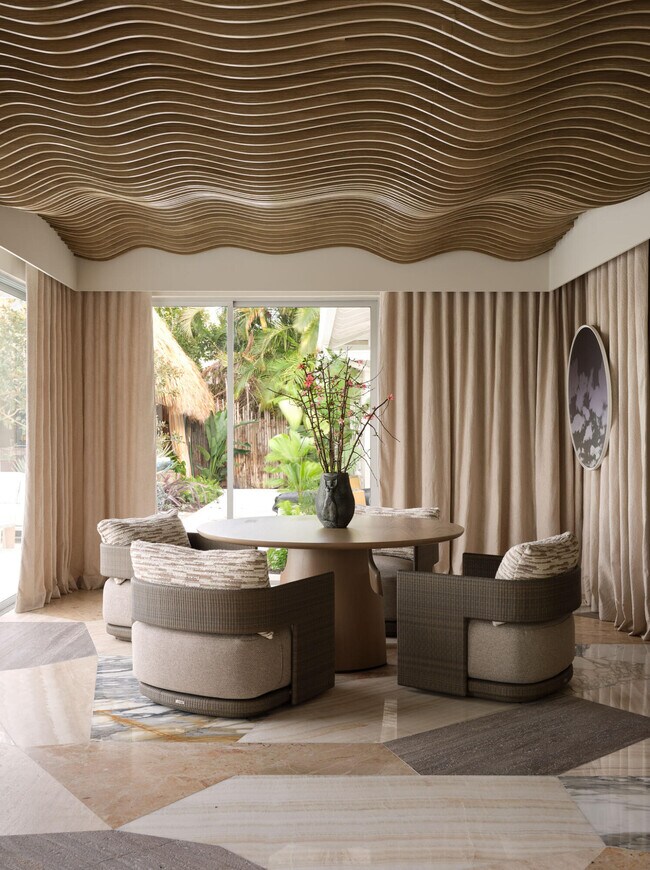 Building Photo - 3410 N Flagler Dr