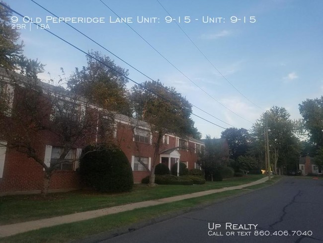 Building Photo - 9 Old Pepperidge Ln