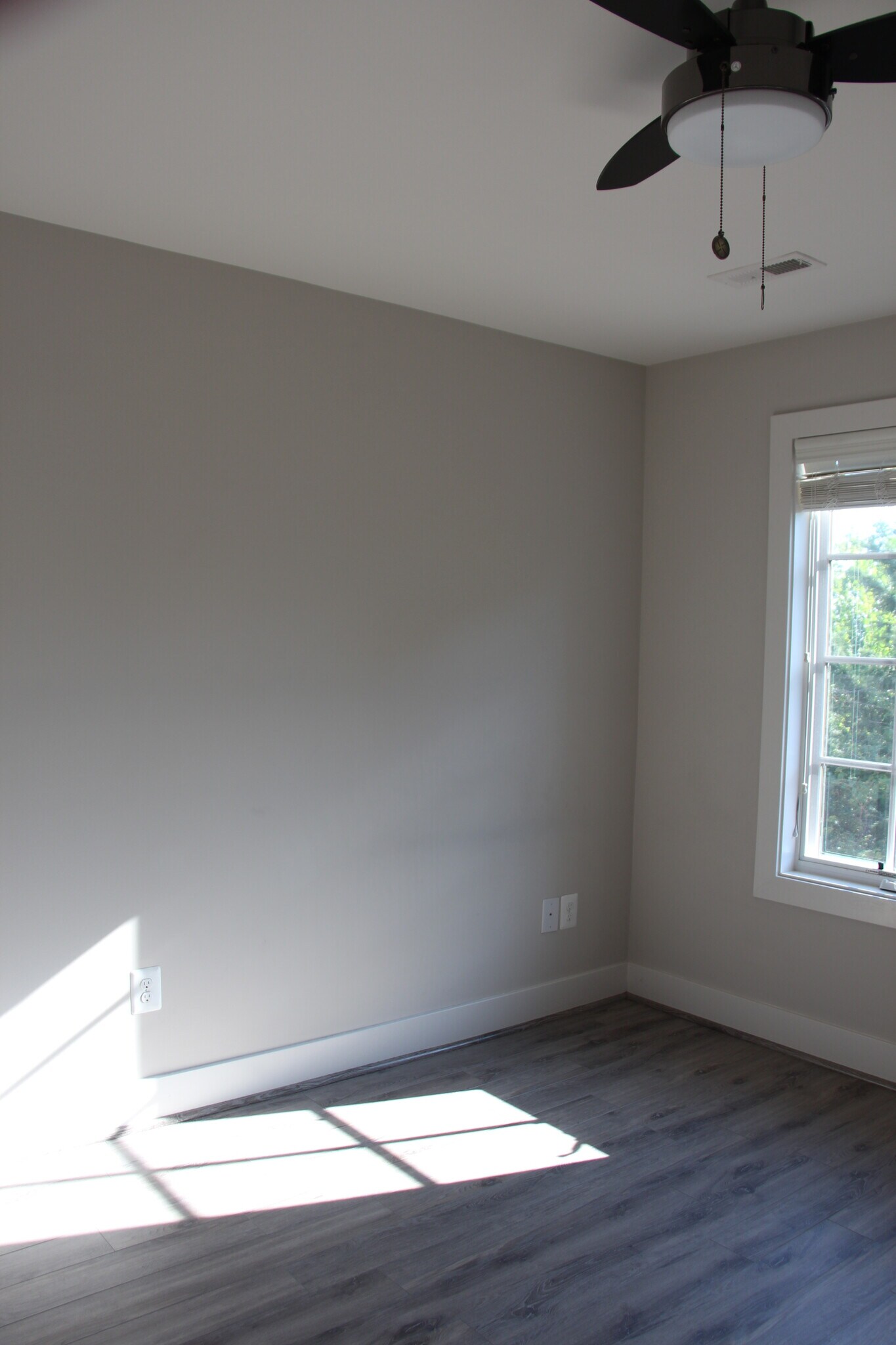 Building Photo - 904 N Buchanan Ct