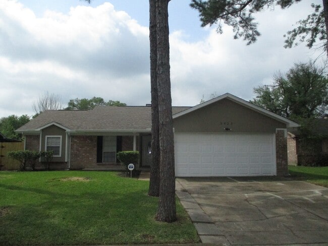Primary Photo - 3423 Abinger Ln