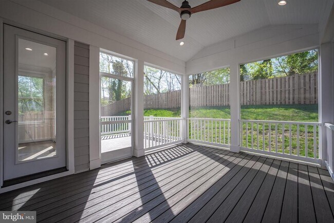 Building Photo - 6203 Mori St