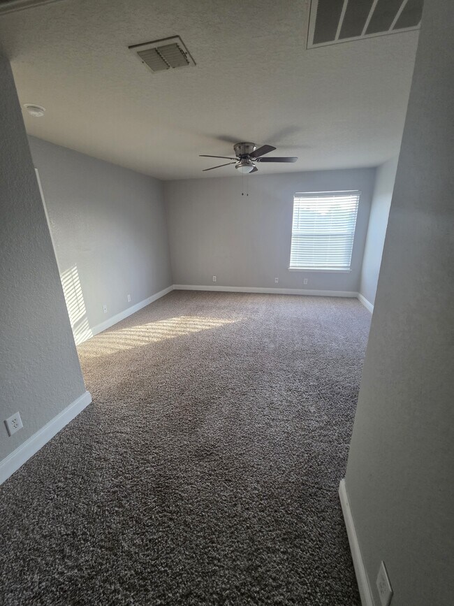 Building Photo - 7119 Capricorn Way