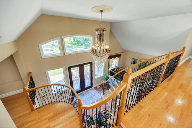 Building Photo - 252 Mabel Pl