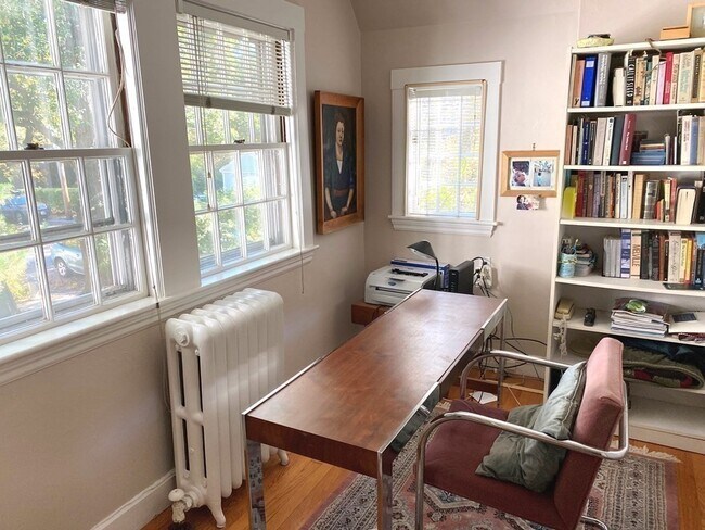 Building Photo - 6 Wyman Rd