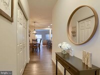 Building Photo - 1730 Fairbank Ln