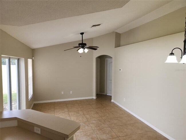 Building Photo - 1405 Teal Ct