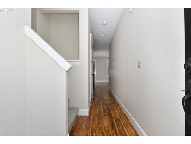 Building Photo - White Oak Village