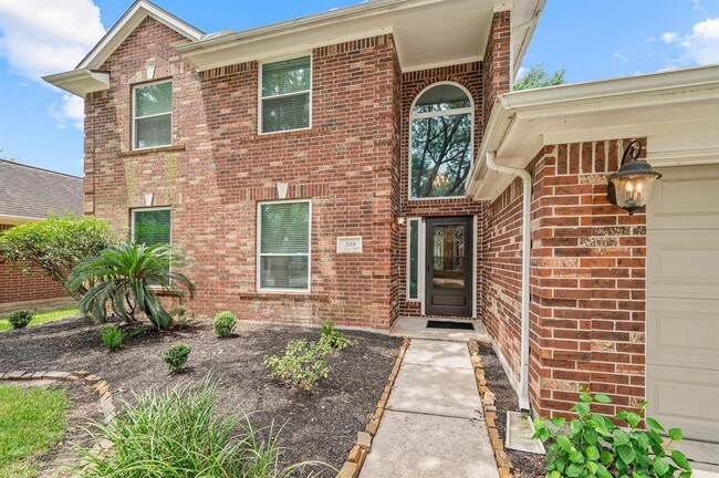 Building Photo - 209 McVoy Dr
