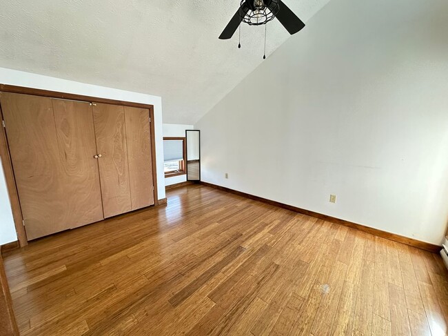 Building Photo - 123 Banbury Dr
