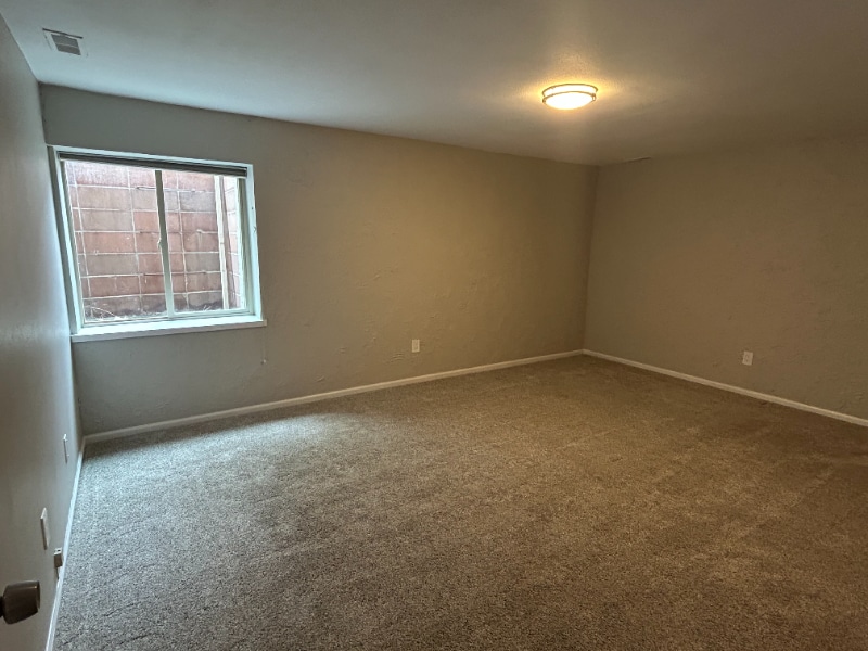 Building Photo - 472 W Rockrimmon Blvd