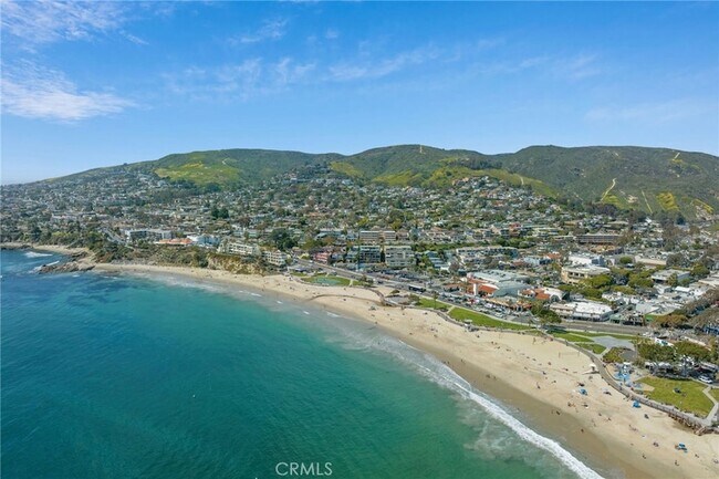 Building Photo - 215 Monterey Dr