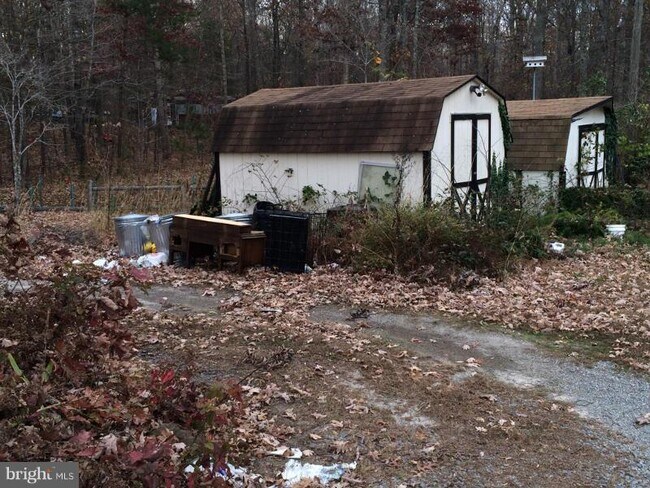 Building Photo - 227 Carsons Corner