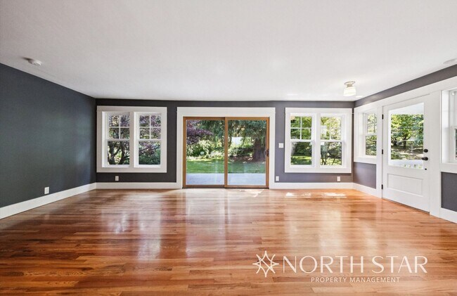 Building Photo - A Private Paradise Near Downtown