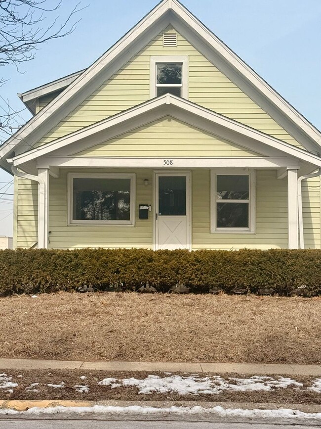 Building Photo - 2 story in Loves Park