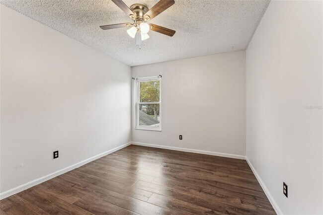 Building Photo - 7236 Somersworth Dr