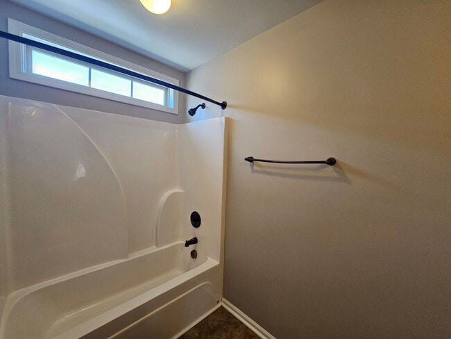 Building Photo - Luxury living at Hawthorne Ridge