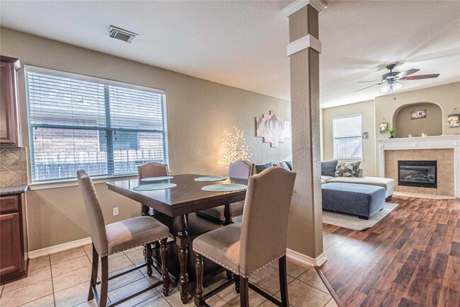 Building Photo - 307 Autumn Creek Ln