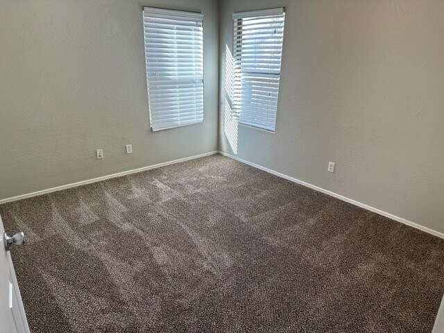 Building Photo - 1206 E Boston St