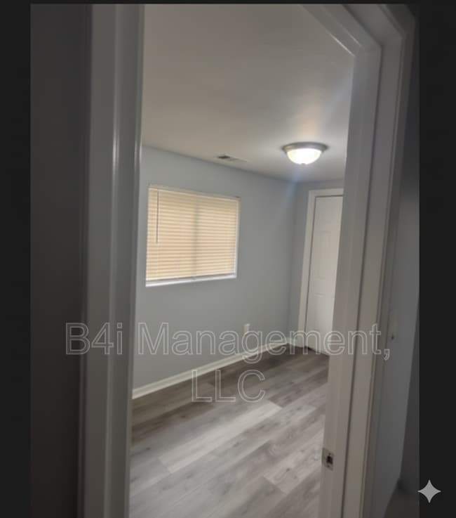 Building Photo - 1904 Lincoln St