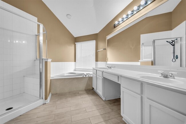 Building Photo - 1046 Willersley Ln