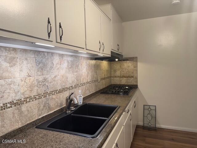 Building Photo - 2485 E Hillcrest Dr