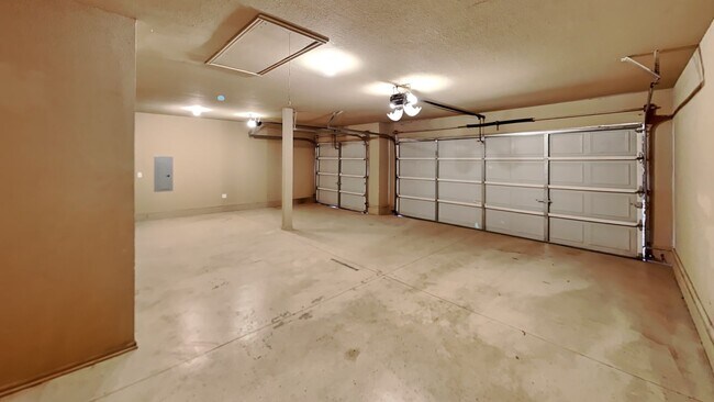 Building Photo - 3 Bedroom 2 Bath   - Edmond Schools