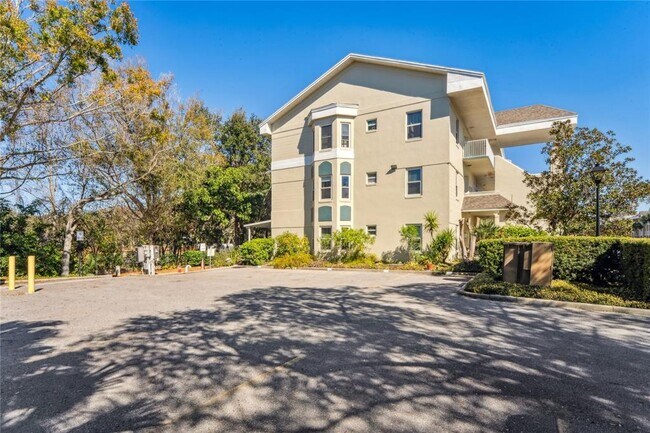 Building Photo - 2210 Utopian Dr E