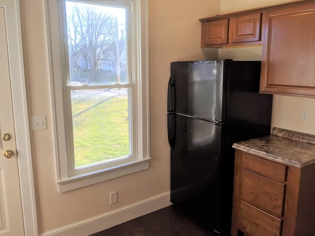 Building Photo - 135 Griswold St