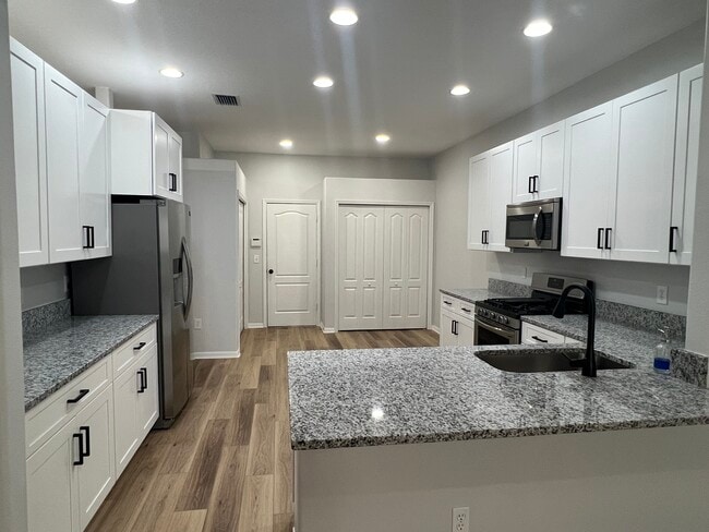 Building Photo - 31849 Turkeyhill Dr