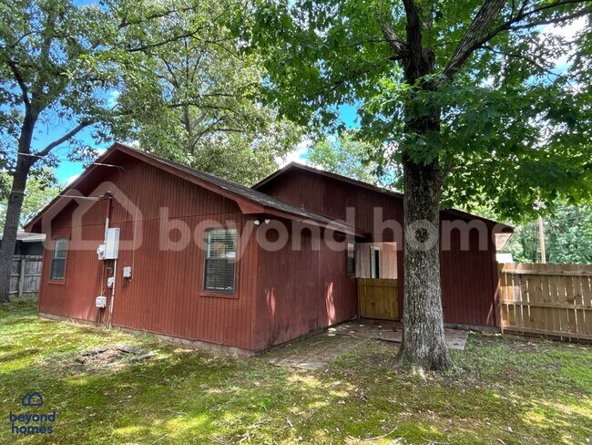 Building Photo - Beautiful 3 Bed 2 Bath home for Rent in Sherwood - Looking for You!