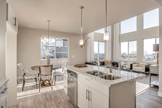 Building Photo - 1869 S 1080 W