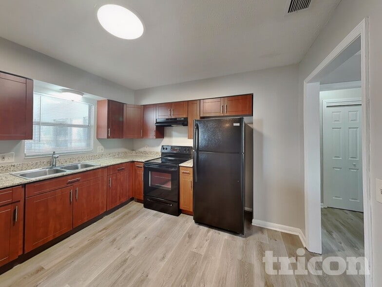 Building Photo - 604 Barkfield Loop