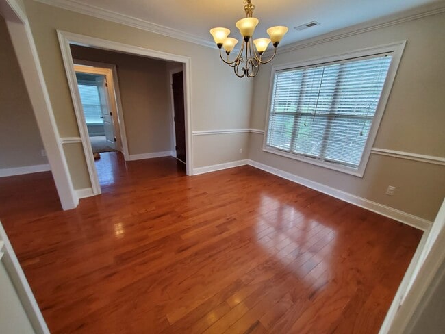 Building Photo - 486 Bell Cir