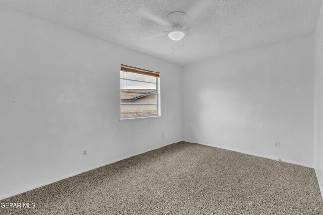 Building Photo - 1529 Babe Hiskey Ln