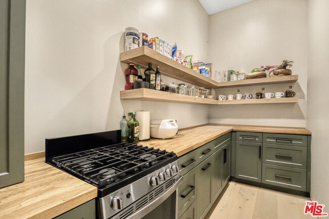 Building Photo - 22570 S Summit Ridge Cir