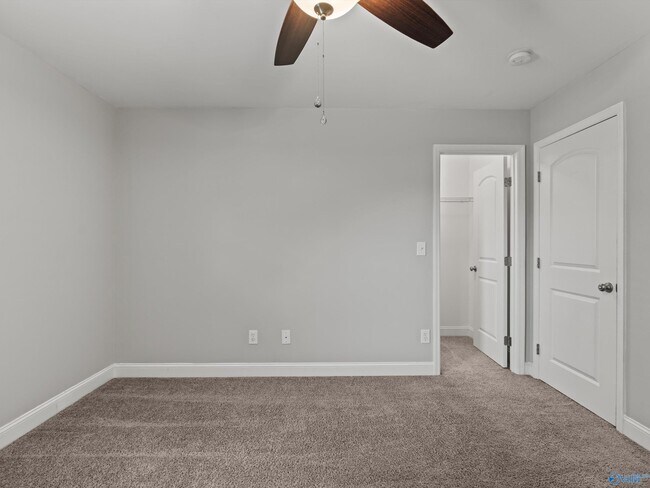 Building Photo - 114 Summer Pointe Ln NW