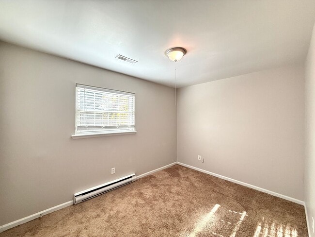 Building Photo - 2770 Laguna Ave