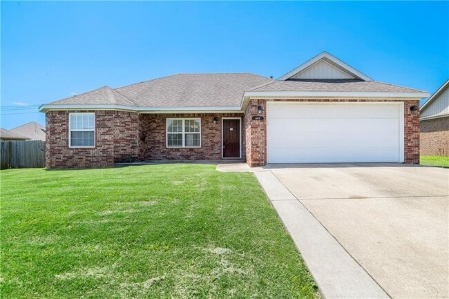 Primary Photo - 403 Cherry St