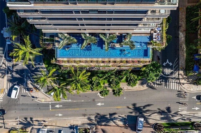Building Photo - Luxury Fully Furnished Studio with Resort ...