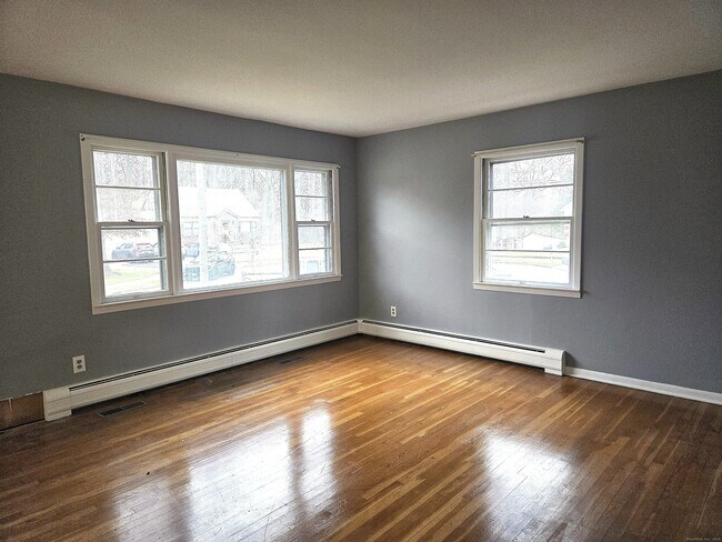 Building Photo - 36 Tina Cir