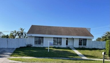 Building Photo - 20610 SW 120th Pl