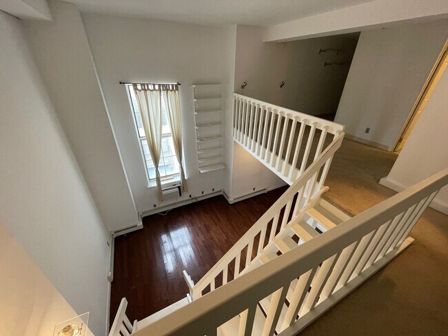 Building Photo - 116 Court St