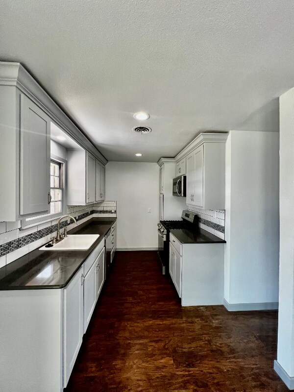 Building Photo - 5403 13th St