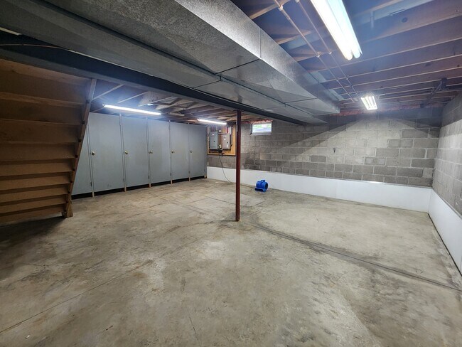 Building Photo - 9 Wisteria Ln