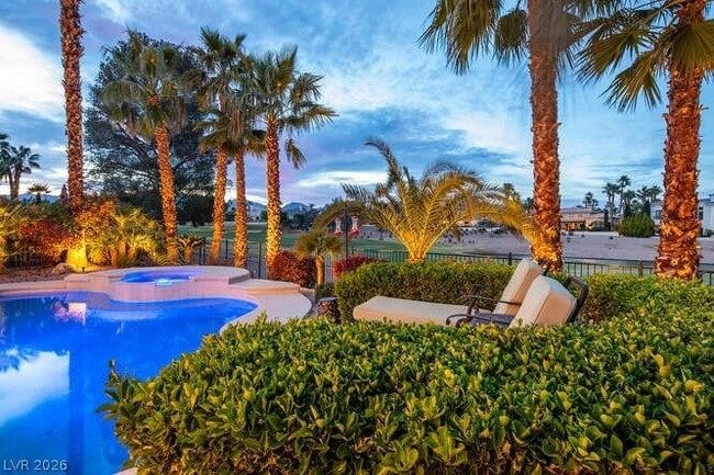 Building Photo - 8856 Rainbow Ridge Dr