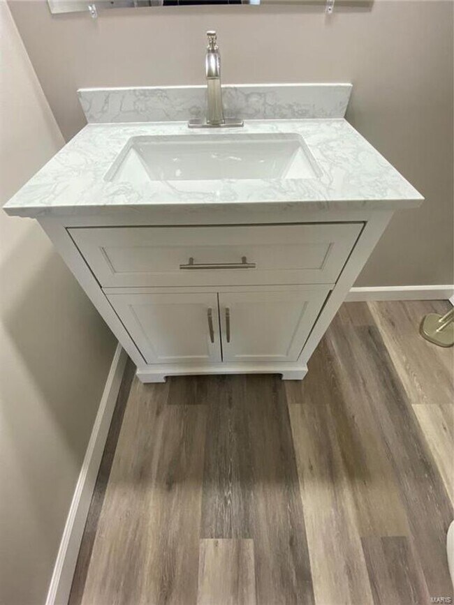 Building Photo - 9511 Antigo Dr