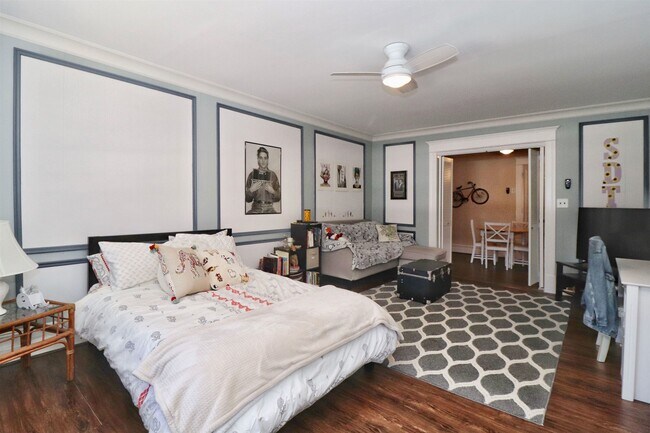 Building Photo - 704 Washington St