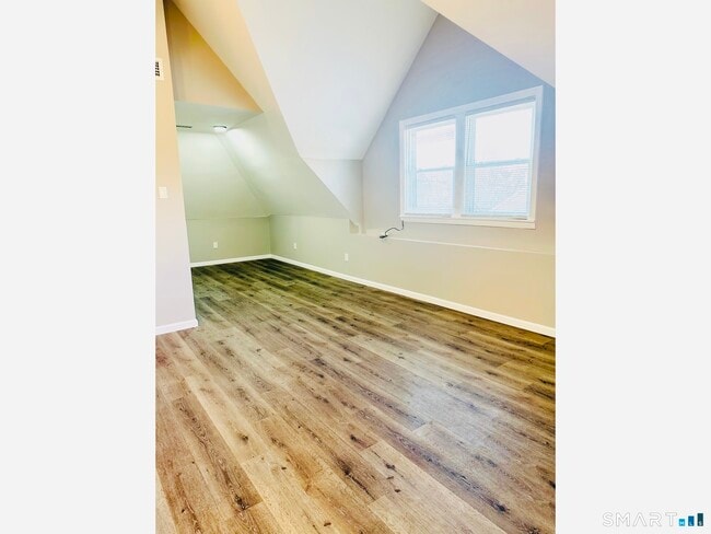 Building Photo - 438 S Main St