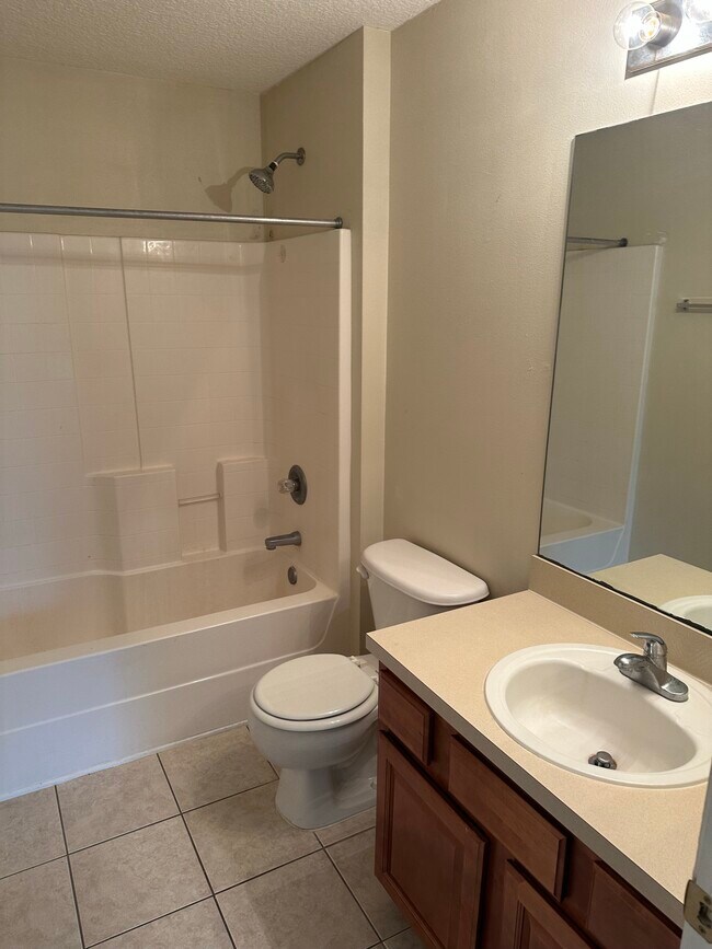 Building Photo - 9595 Amarante Cir