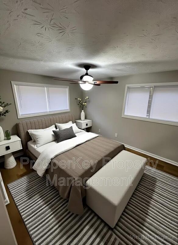 Building Photo - 945 Celia Dr